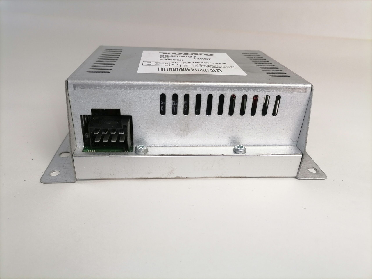 Volvo Radio Memory Backup 20455097 - Ohjainyksikkö - Kuorma-auto: kuva Volvo Radio Memory Backup 20455097 - Ohjainyksikkö - Kuorma-auto Volvo Radio Memory Backup 20455097 - Ohjainyksikkö - Kuorma-auto: kuva Volvo Radio Memory Backup 20455097 - Ohjainyksikkö - Kuorma-auto