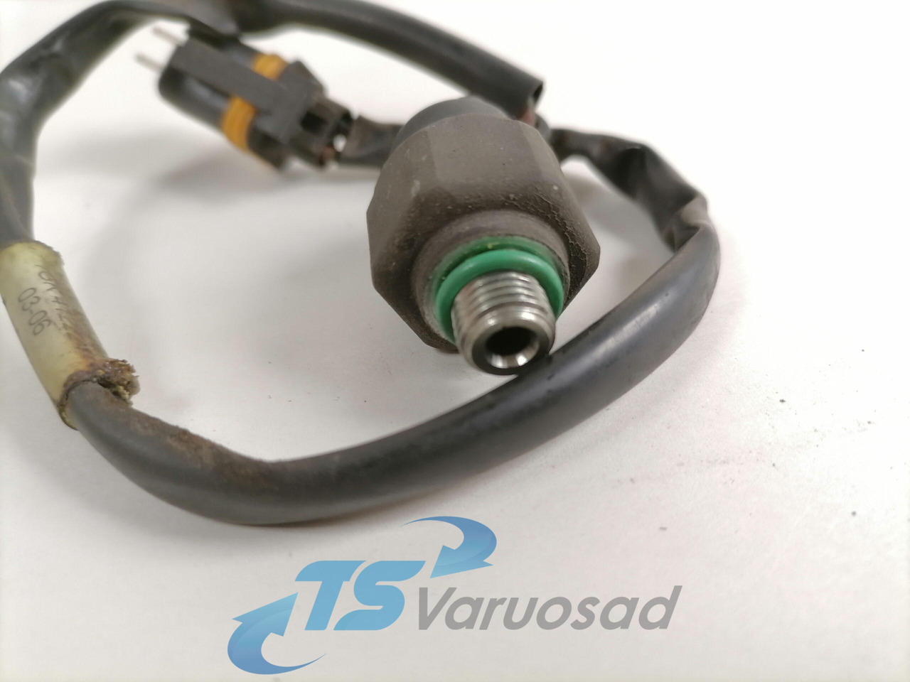 Volvo Sensor, A/C 20716737 - Lämmitys/ Tuuletus - Kuorma-auto: kuva Volvo Sensor, A/C 20716737 - Lämmitys/ Tuuletus - Kuorma-auto Volvo Sensor, A/C 20716737 - Lämmitys/ Tuuletus - Kuorma-auto: kuva Volvo Sensor, A/C 20716737 - Lämmitys/ Tuuletus - Kuorma-auto
