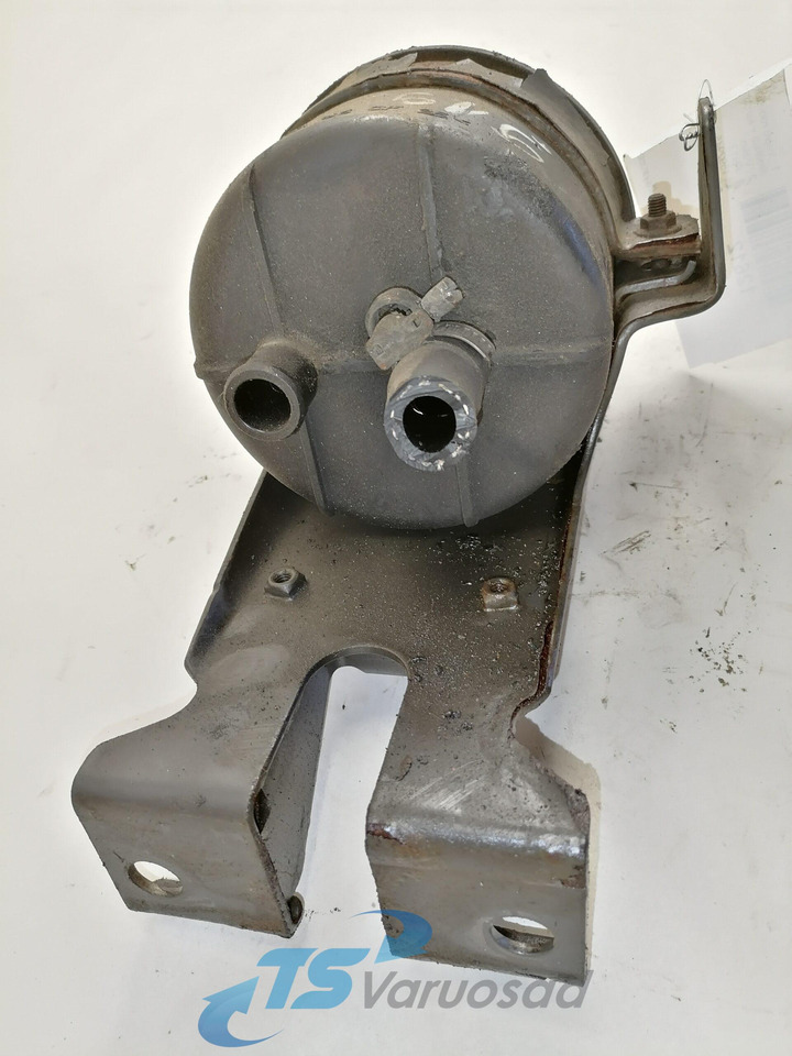 Volvo Steering oil tank+ bracket 1592945 - Ohjaustehostimen letku - Kuorma-auto: kuva Volvo Steering oil tank+ bracket 1592945 - Ohjaustehostimen letku - Kuorma-auto Volvo Steering oil tank+ bracket 1592945 - Ohjaustehostimen letku - Kuorma-auto: kuva Volvo Steering oil tank+ bracket 1592945 - Ohjaustehostimen letku - Kuorma-auto