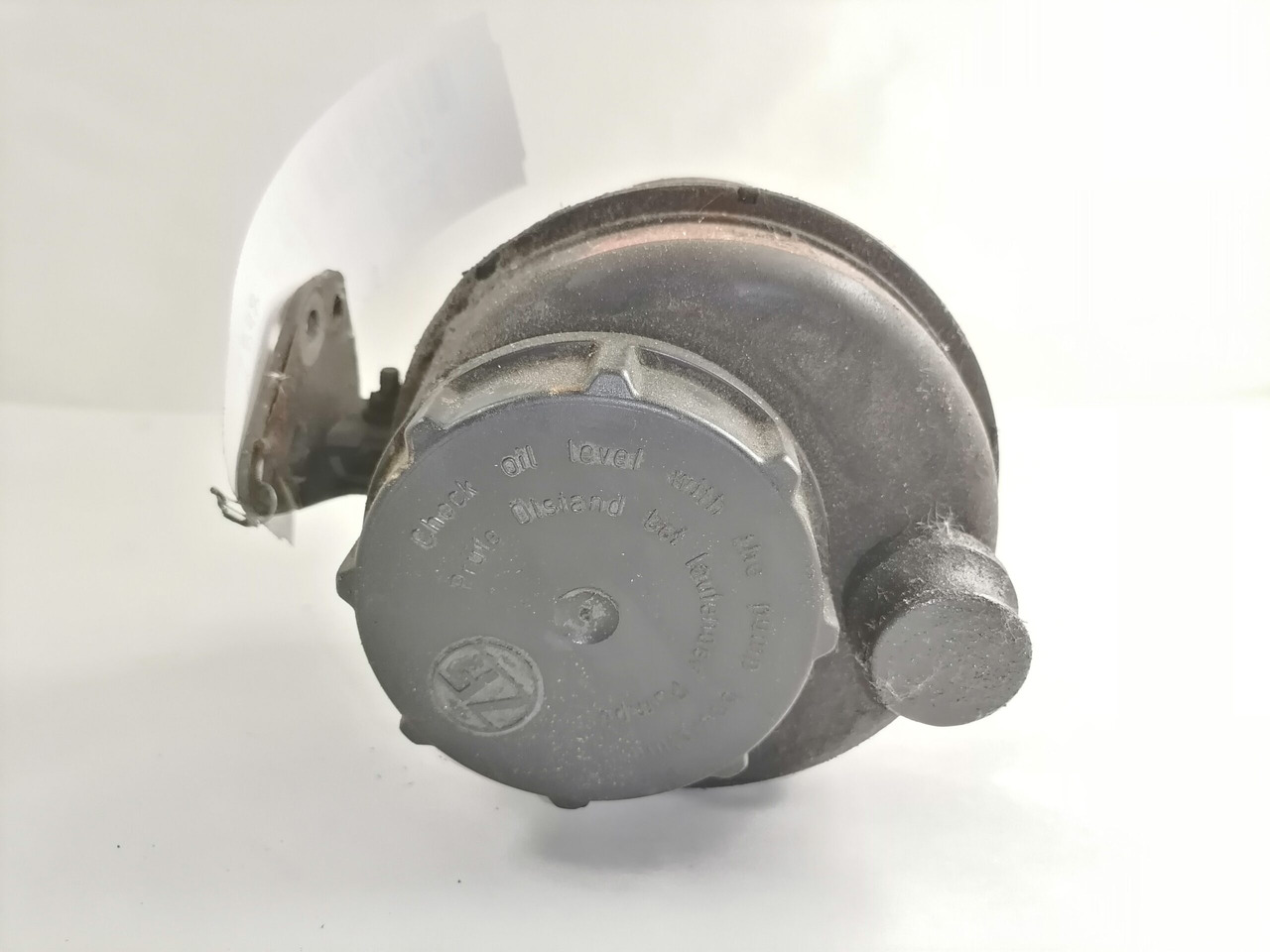 Volvo Steering oil tank+ bracket 1592945 - Ohjaustehostimen letku - Kuorma-auto: kuva Volvo Steering oil tank+ bracket 1592945 - Ohjaustehostimen letku - Kuorma-auto Volvo Steering oil tank+ bracket 1592945 - Ohjaustehostimen letku - Kuorma-auto: kuva Volvo Steering oil tank+ bracket 1592945 - Ohjaustehostimen letku - Kuorma-auto