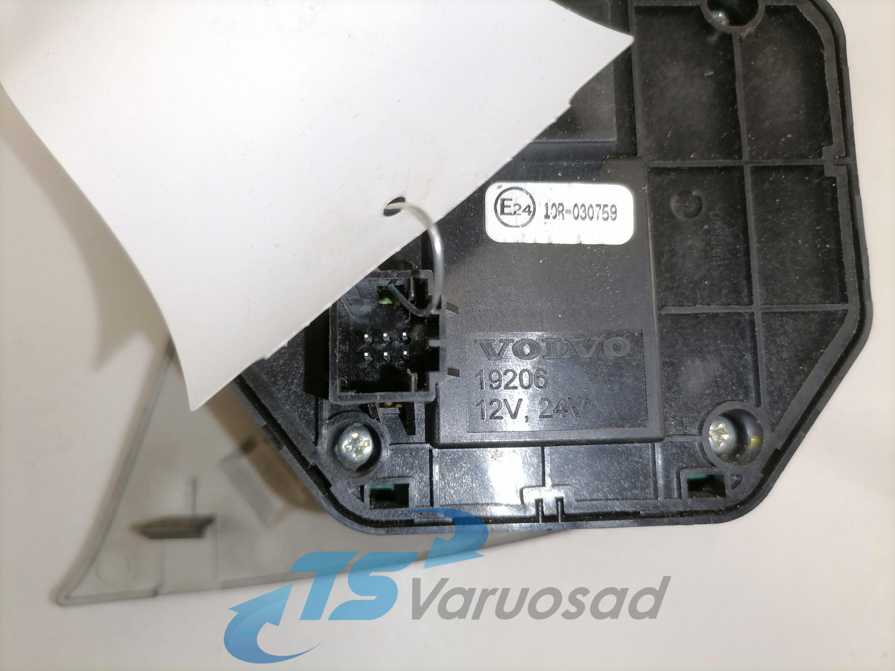 Volvo Switch, lights 22181491 - Ohjaamo - Kuorma-auto: kuva Volvo Switch, lights 22181491 - Ohjaamo - Kuorma-auto Volvo Switch, lights 22181491 - Ohjaamo - Kuorma-auto: kuva Volvo Switch, lights 22181491 - Ohjaamo - Kuorma-auto