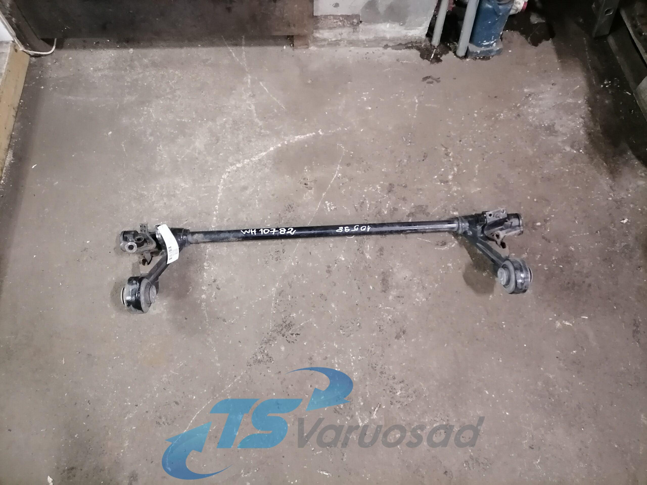 Volvo Volvo FH kabiini torsioonvarras 21750162 - Ohjaamon ripustus - Kuorma-auto: kuva Volvo Volvo FH kabiini torsioonvarras 21750162 - Ohjaamon ripustus - Kuorma-auto Volvo Volvo FH kabiini torsioonvarras 21750162 - Ohjaamon ripustus - Kuorma-auto: kuva Volvo Volvo FH kabiini torsioonvarras 21750162 - Ohjaamon ripustus - Kuorma-auto