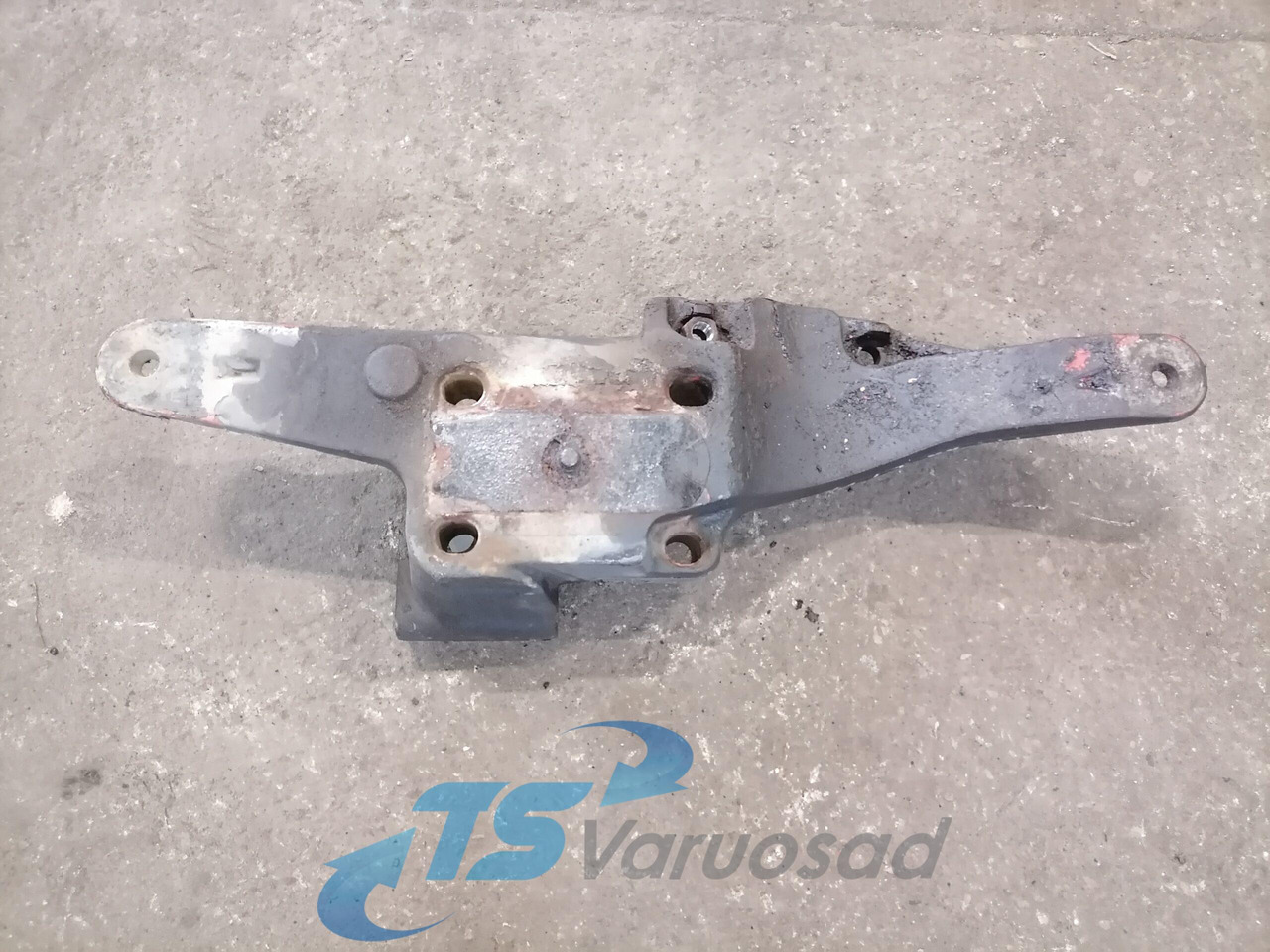 Volvo Volvo drive axle / axle mounting / airbag carrier 20428752 - Akseli ja osat - Kuorma-auto: kuva Volvo Volvo drive axle / axle mounting / airbag carrier 20428752 - Akseli ja osat - Kuorma-auto Volvo Volvo drive axle / axle mounting / airbag carrier 20428752 - Akseli ja osat - Kuorma-auto: kuva Volvo Volvo drive axle / axle mounting / airbag carrier 20428752 - Akseli ja osat - Kuorma-auto