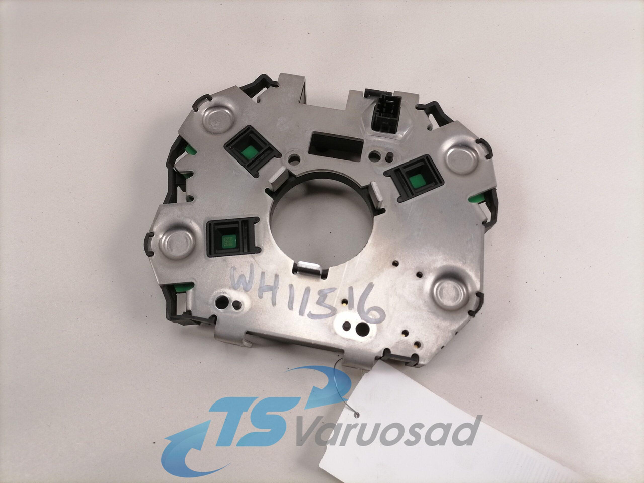 Volvo Volvo rooli lülitite kandur 22608061 - Ohjaamo - Kuorma-auto: kuva Volvo Volvo rooli lülitite kandur 22608061 - Ohjaamo - Kuorma-auto Volvo Volvo rooli lülitite kandur 22608061 - Ohjaamo - Kuorma-auto: kuva Volvo Volvo rooli lülitite kandur 22608061 - Ohjaamo - Kuorma-auto