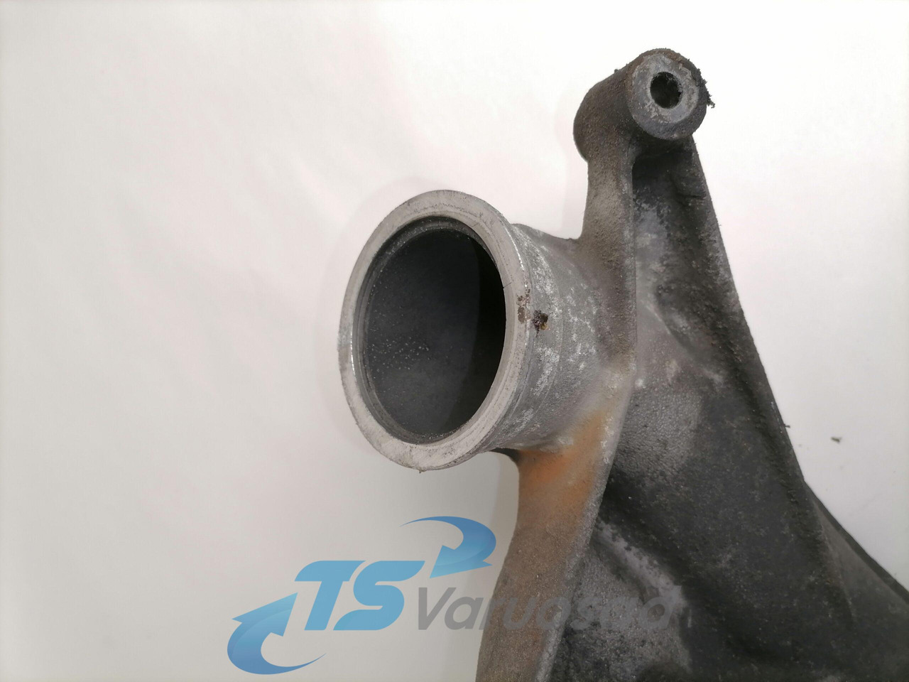 Volvo intercooler pipe 3979999 - Interkuleri - Kuorma-auto: kuva Volvo intercooler pipe 3979999 - Interkuleri - Kuorma-auto Volvo intercooler pipe 3979999 - Interkuleri - Kuorma-auto: kuva Volvo intercooler pipe 3979999 - Interkuleri - Kuorma-auto