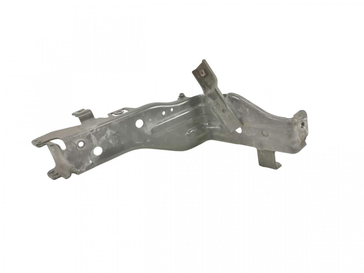 Volvo light bracket 84046776 - Valo/ Valaistus - Kuorma-auto: kuva  Volvo light bracket 84046776 - Valo/ Valaistus - Kuorma-auto Volvo light bracket 84046776 - Valo/ Valaistus - Kuorma-auto: kuva  Volvo light bracket 84046776 - Valo/ Valaistus - Kuorma-auto
