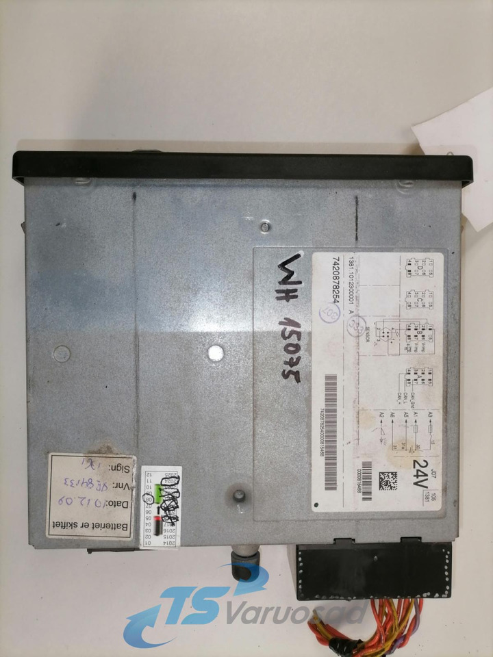 Volvo tachograph 7420878254 - Ajopiirturi - Kuorma-auto: kuva Volvo tachograph 7420878254 - Ajopiirturi - Kuorma-auto Volvo tachograph 7420878254 - Ajopiirturi - Kuorma-auto: kuva Volvo tachograph 7420878254 - Ajopiirturi - Kuorma-auto