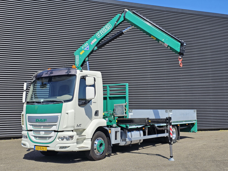 DAF LF 260 EURO 6 / FASSI CRANE / KRAN + REMOTE - Nosturiauto: kuva DAF LF 260 EURO 6 / FASSI CRANE / KRAN + REMOTE - Nosturiauto DAF LF 260 EURO 6 / FASSI CRANE / KRAN + REMOTE - Nosturiauto: kuva DAF LF 260 EURO 6 / FASSI CRANE / KRAN + REMOTE - Nosturiauto