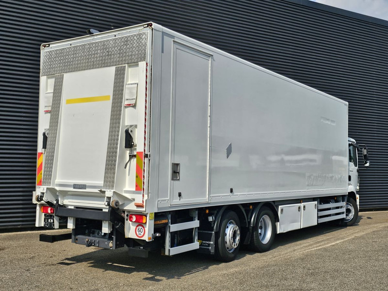 MAN TGM 26.320 / 6x2-4 / LBW / 6000kg TAIL LIFT - Pressukapelli kuorma-auto: kuva MAN TGM 26.320 / 6x2-4 / LBW / 6000kg TAIL LIFT - Pressukapelli kuorma-auto MAN TGM 26.320 / 6x2-4 / LBW / 6000kg TAIL LIFT - Pressukapelli kuorma-auto: kuva MAN TGM 26.320 / 6x2-4 / LBW / 6000kg TAIL LIFT - Pressukapelli kuorma-auto