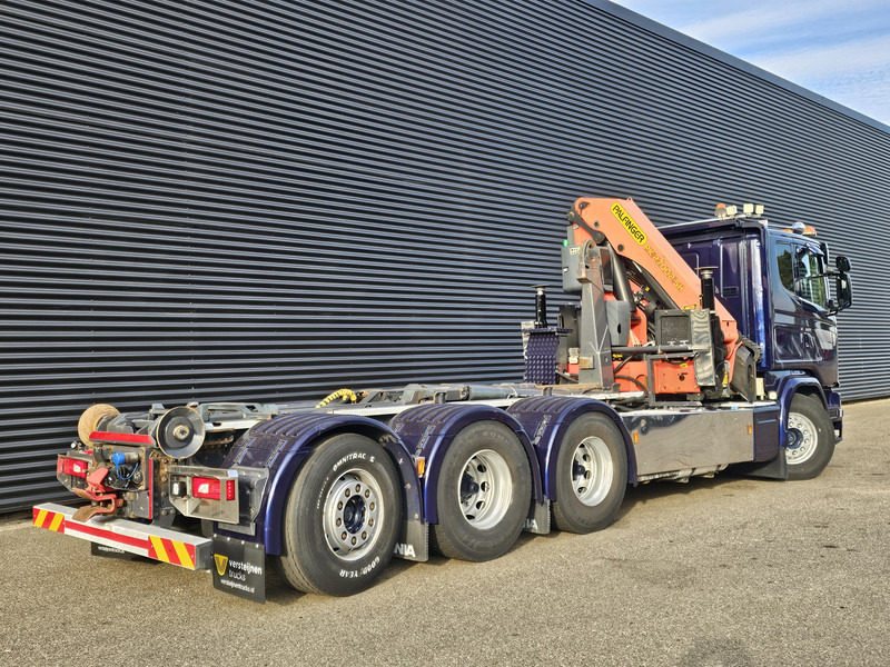 Koukkulava kuorma-auto, Nosturiauto Scania G490 8x4*4 / PALFINGER CRANE + HOOKLIFT: kuva Koukkulava kuorma-auto, Nosturiauto Scania G490 8x4*4 / PALFINGER CRANE + HOOKLIFT