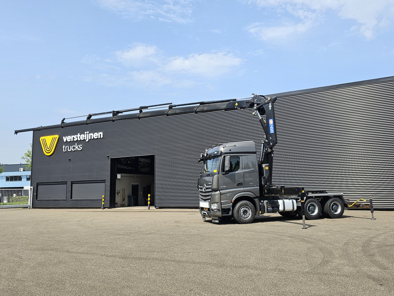 Vetopöytäauto Mercedes-Benz Arocs 2658 6x4 / HMF 40 t/m - 21.3 mtr / WINCH: kuva Vetopöytäauto Mercedes-Benz Arocs 2658 6x4 / HMF 40 t/m - 21.3 mtr / WINCH