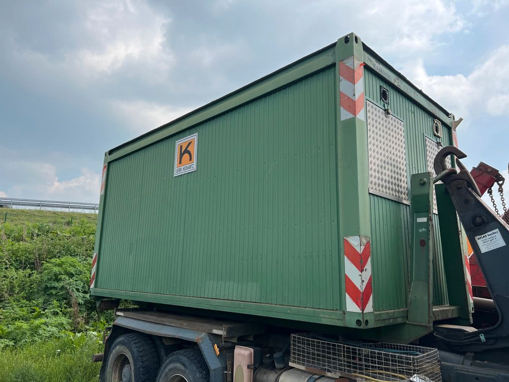 Büro Container mit Heizung Licht Tisch Schränke - Koukkulaite/ Keinukippilaite: kuva Büro Container mit Heizung Licht Tisch Schränke - Koukkulaite/ Keinukippilaite Büro Container mit Heizung Licht Tisch Schränke - Koukkulaite/ Keinukippilaite: kuva Büro Container mit Heizung Licht Tisch Schränke - Koukkulaite/ Keinukippilaite