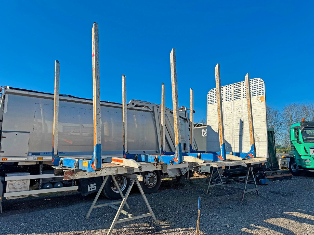 Holzwagenaufbau mit Rungen Aluminium - Nosturiauto: kuva Holzwagenaufbau mit Rungen Aluminium - Nosturiauto Holzwagenaufbau mit Rungen Aluminium - Nosturiauto: kuva Holzwagenaufbau mit Rungen Aluminium - Nosturiauto
