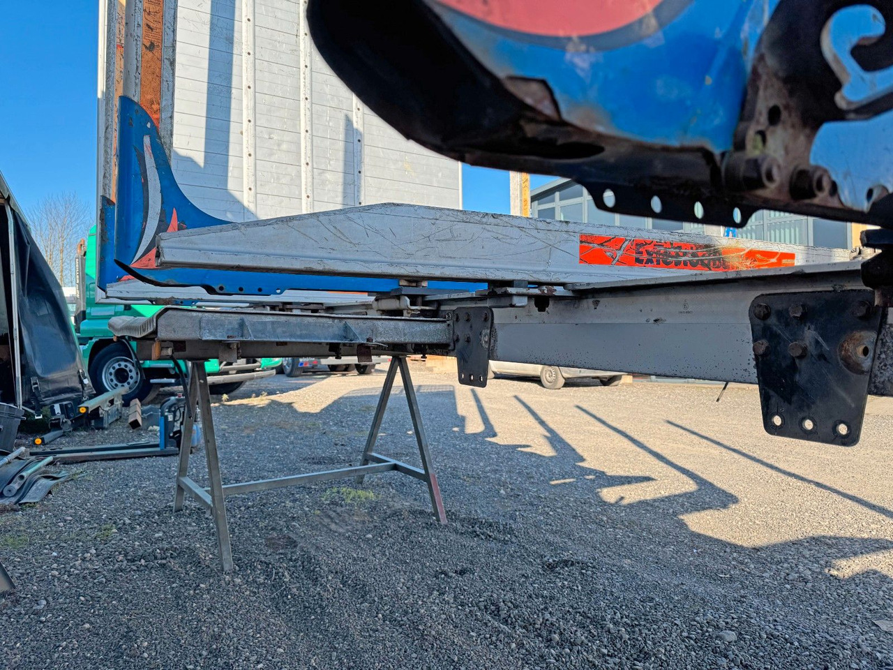 Holzwagenaufbau mit Rungen Aluminium - Nosturiauto: kuva Holzwagenaufbau mit Rungen Aluminium - Nosturiauto Holzwagenaufbau mit Rungen Aluminium - Nosturiauto: kuva Holzwagenaufbau mit Rungen Aluminium - Nosturiauto