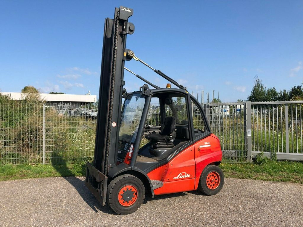 Linde H40D / Hubhöhe: 7m / - Dieseltrukki: kuva Linde H40D / Hubhöhe: 7m / - Dieseltrukki Linde H40D / Hubhöhe: 7m / - Dieseltrukki: kuva Linde H40D / Hubhöhe: 7m / - Dieseltrukki