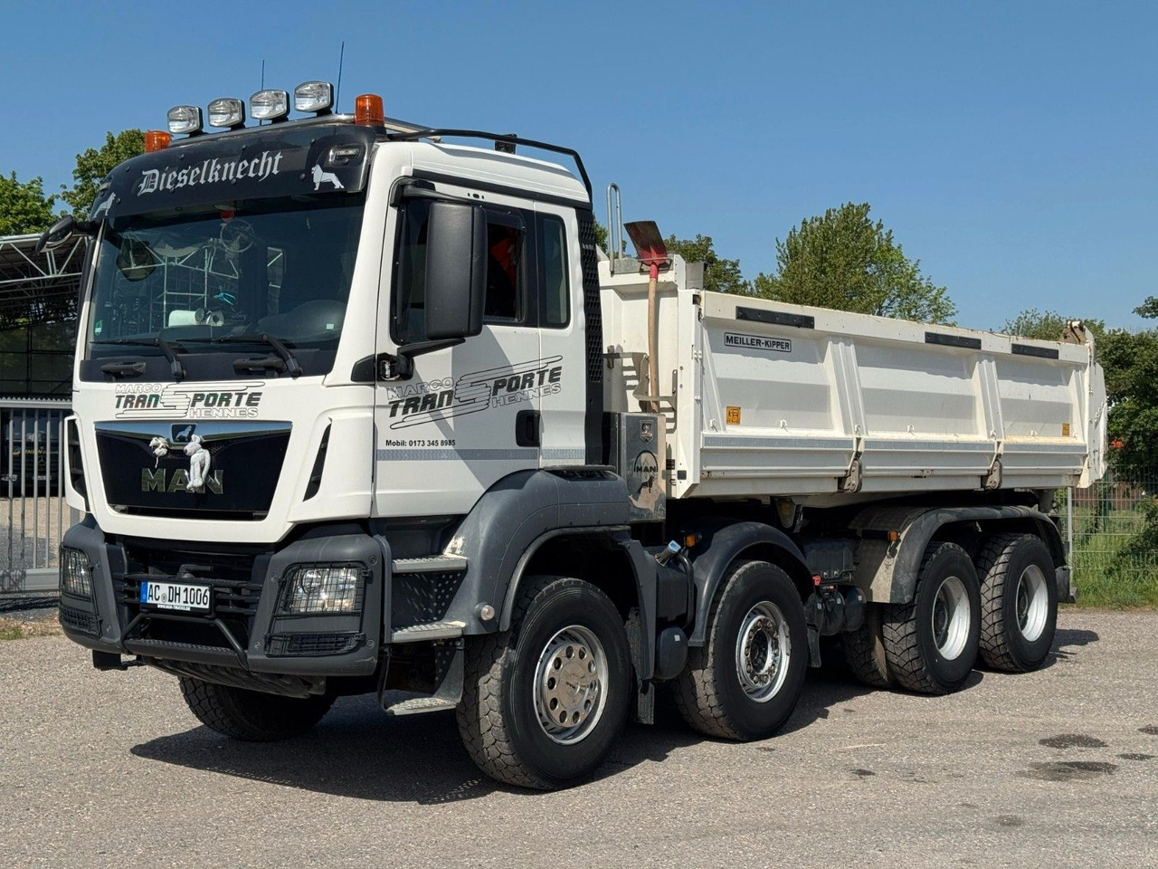 MAN 35.460 8x4 Meiller 3S. Kipper Bordmatik Retarder - Kippiauto kuorma-auto: kuva MAN 35.460 8x4 Meiller 3S. Kipper Bordmatik Retarder - Kippiauto kuorma-auto MAN 35.460 8x4 Meiller 3S. Kipper Bordmatik Retarder - Kippiauto kuorma-auto: kuva MAN 35.460 8x4 Meiller 3S. Kipper Bordmatik Retarder - Kippiauto kuorma-auto
