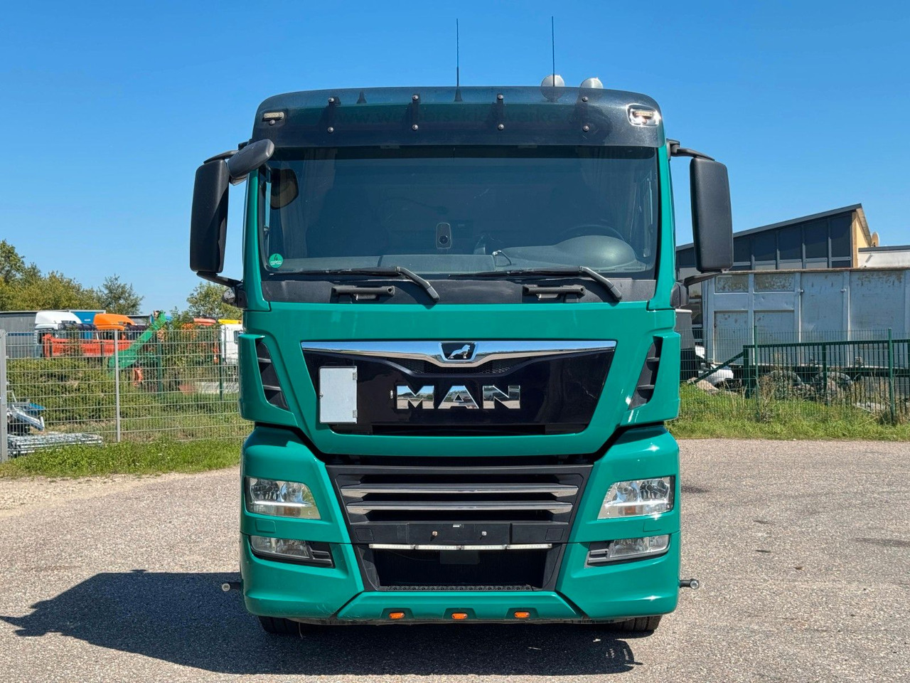 MAN 18.460 4x2 Kipphydr. | Standheiz. | Top Zustand - Vetopöytäauto: kuva MAN 18.460 4x2 Kipphydr. | Standheiz. | Top Zustand - Vetopöytäauto MAN 18.460 4x2 Kipphydr. | Standheiz. | Top Zustand - Vetopöytäauto: kuva MAN 18.460 4x2 Kipphydr. | Standheiz. | Top Zustand - Vetopöytäauto