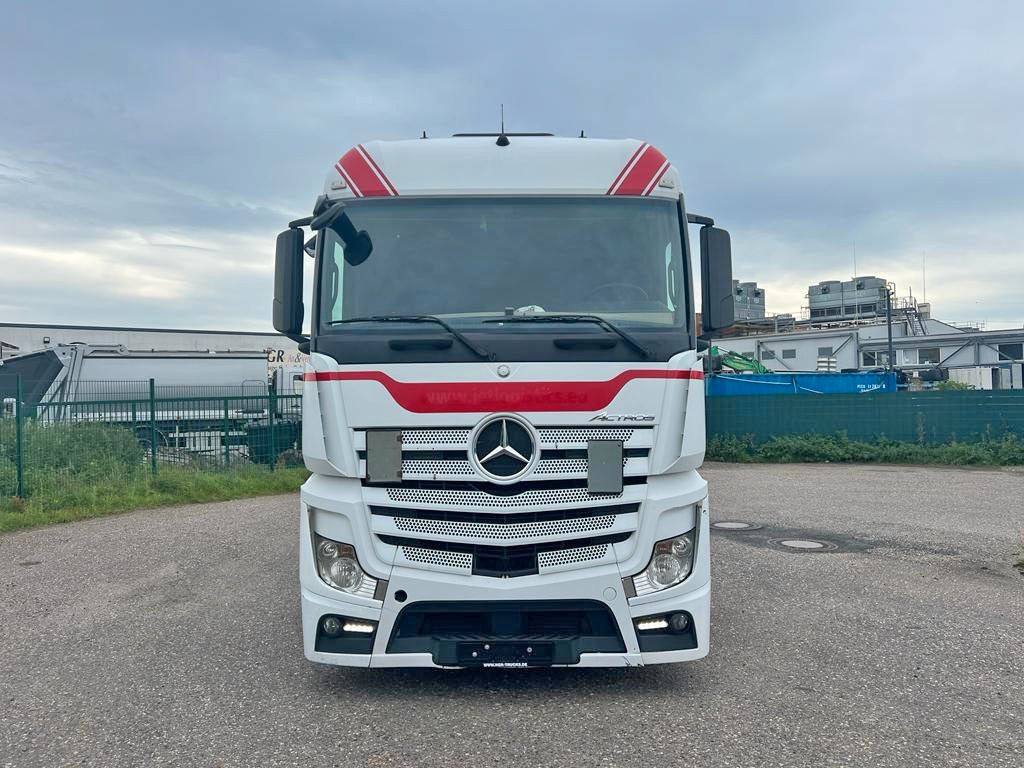 Mercedes-Benz 1842 4X2 mit Höhenverstellbarer Sattelkuppung - Vetopöytäauto: kuva Mercedes-Benz 1842 4X2 mit Höhenverstellbarer Sattelkuppung - Vetopöytäauto Mercedes-Benz 1842 4X2 mit Höhenverstellbarer Sattelkuppung - Vetopöytäauto: kuva Mercedes-Benz 1842 4X2 mit Höhenverstellbarer Sattelkuppung - Vetopöytäauto