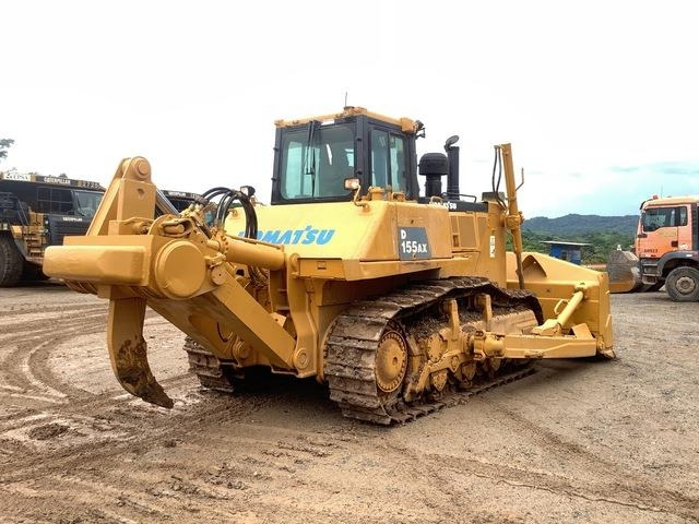Komatsu D155AX-6 - Puskutraktori: kuva Komatsu D155AX-6 - Puskutraktori Komatsu D155AX-6 - Puskutraktori: kuva Komatsu D155AX-6 - Puskutraktori