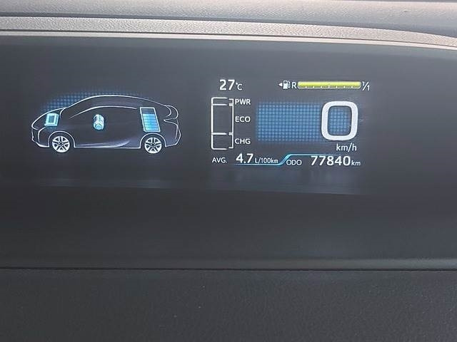 Toyota Prius Hybrid - Henkilöauto: kuva Toyota Prius Hybrid - Henkilöauto Toyota Prius Hybrid - Henkilöauto: kuva Toyota Prius Hybrid - Henkilöauto