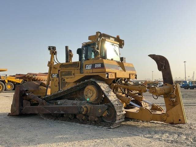 CAT D9R - Puskutraktori: kuva CAT D9R - Puskutraktori CAT D9R - Puskutraktori: kuva CAT D9R - Puskutraktori