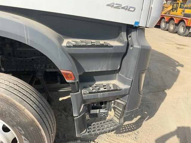 Kuorma-auto alusta Mercedes-Benz Arocs 4240: kuva Kuorma-auto alusta Mercedes-Benz Arocs 4240