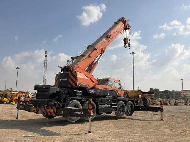 Tadano GR700N-2 - RT-nosturi: kuva Tadano GR700N-2 - RT-nosturi Tadano GR700N-2 - RT-nosturi: kuva Tadano GR700N-2 - RT-nosturi