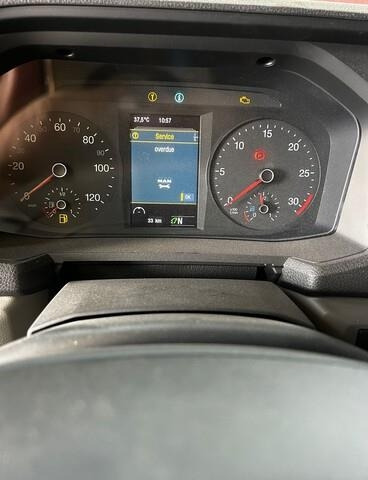 MAN TGM18.250 - Säiliöauto: kuva MAN TGM18.250 - Säiliöauto MAN TGM18.250 - Säiliöauto: kuva MAN TGM18.250 - Säiliöauto