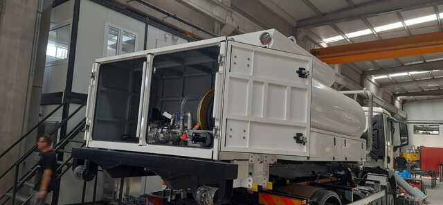 MAN TGM18.250 - Säiliöauto: kuva MAN TGM18.250 - Säiliöauto MAN TGM18.250 - Säiliöauto: kuva MAN TGM18.250 - Säiliöauto