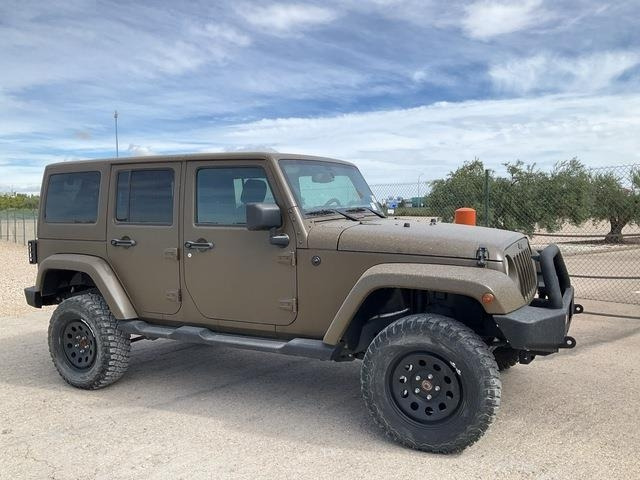 Jeep Wrangler JK Command - Henkilöauto: kuva Jeep Wrangler JK Command - Henkilöauto Jeep Wrangler JK Command - Henkilöauto: kuva Jeep Wrangler JK Command - Henkilöauto