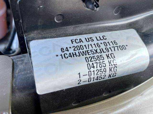 Jeep Wrangler JK Command - Henkilöauto: kuva Jeep Wrangler JK Command - Henkilöauto Jeep Wrangler JK Command - Henkilöauto: kuva Jeep Wrangler JK Command - Henkilöauto