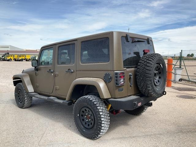 Jeep Wrangler JK Command - Henkilöauto: kuva Jeep Wrangler JK Command - Henkilöauto Jeep Wrangler JK Command - Henkilöauto: kuva Jeep Wrangler JK Command - Henkilöauto
