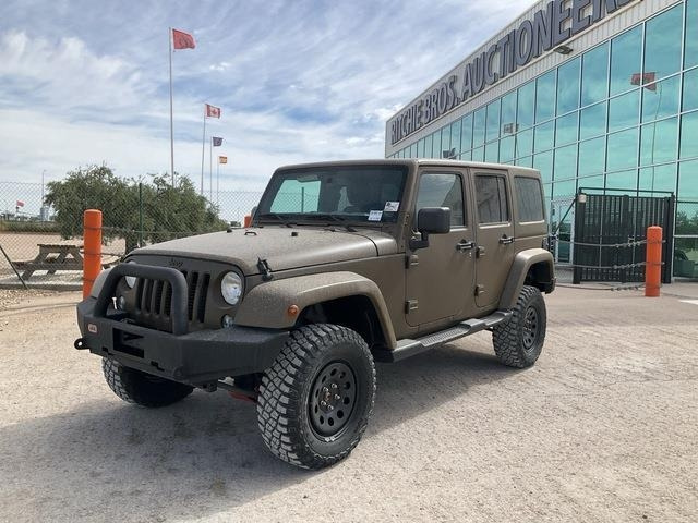 Jeep Wrangler JK Command - Henkilöauto: kuva Jeep Wrangler JK Command - Henkilöauto Jeep Wrangler JK Command - Henkilöauto: kuva Jeep Wrangler JK Command - Henkilöauto