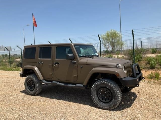 Jeep Wrangler JK Command - Maasturi/ Katumaasturi: kuva Jeep Wrangler JK Command - Maasturi/ Katumaasturi Jeep Wrangler JK Command - Maasturi/ Katumaasturi: kuva Jeep Wrangler JK Command - Maasturi/ Katumaasturi