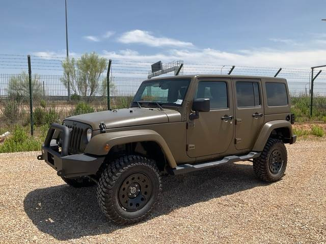 Jeep Wrangler JK Command - Henkilöauto: kuva Jeep Wrangler JK Command - Henkilöauto Jeep Wrangler JK Command - Henkilöauto: kuva Jeep Wrangler JK Command - Henkilöauto