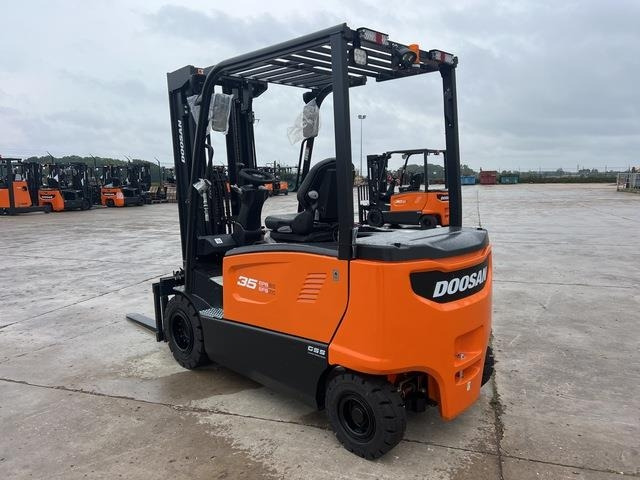 Doosan B35X-7 PLUS - Sähkötrukki: kuva Doosan B35X-7 PLUS - Sähkötrukki Doosan B35X-7 PLUS - Sähkötrukki: kuva Doosan B35X-7 PLUS - Sähkötrukki