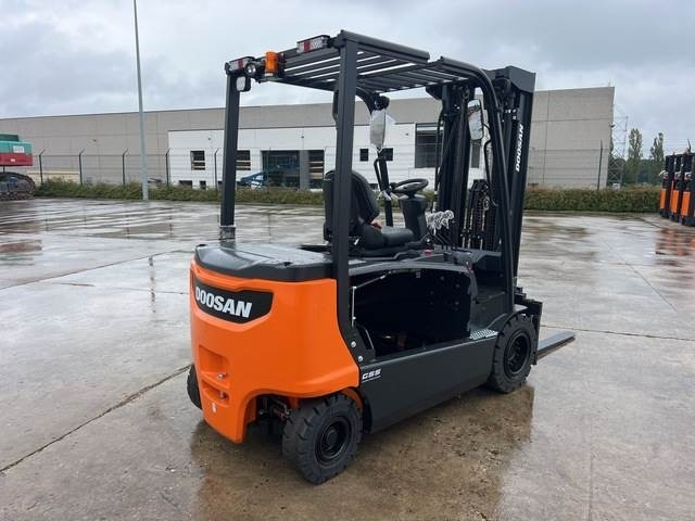 Doosan B35X-7 PLUS - Sähkötrukki: kuva Doosan B35X-7 PLUS - Sähkötrukki Doosan B35X-7 PLUS - Sähkötrukki: kuva Doosan B35X-7 PLUS - Sähkötrukki
