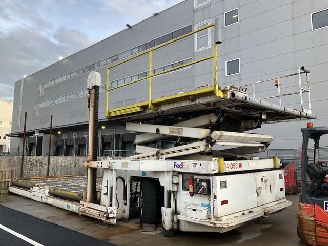 FMC Commander 30 - Kontti- ja kuormalavalastaaja: kuva FMC Commander 30 - Kontti- ja kuormalavalastaaja FMC Commander 30 - Kontti- ja kuormalavalastaaja: kuva FMC Commander 30 - Kontti- ja kuormalavalastaaja