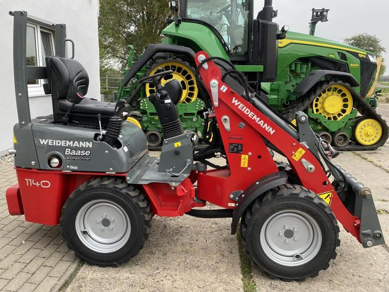 Weidemann 1140 Hoftrac Joystick Automotiv - Pienkuormaaja: kuva Weidemann 1140 Hoftrac Joystick Automotiv - Pienkuormaaja Weidemann 1140 Hoftrac Joystick Automotiv - Pienkuormaaja: kuva Weidemann 1140 Hoftrac Joystick Automotiv - Pienkuormaaja