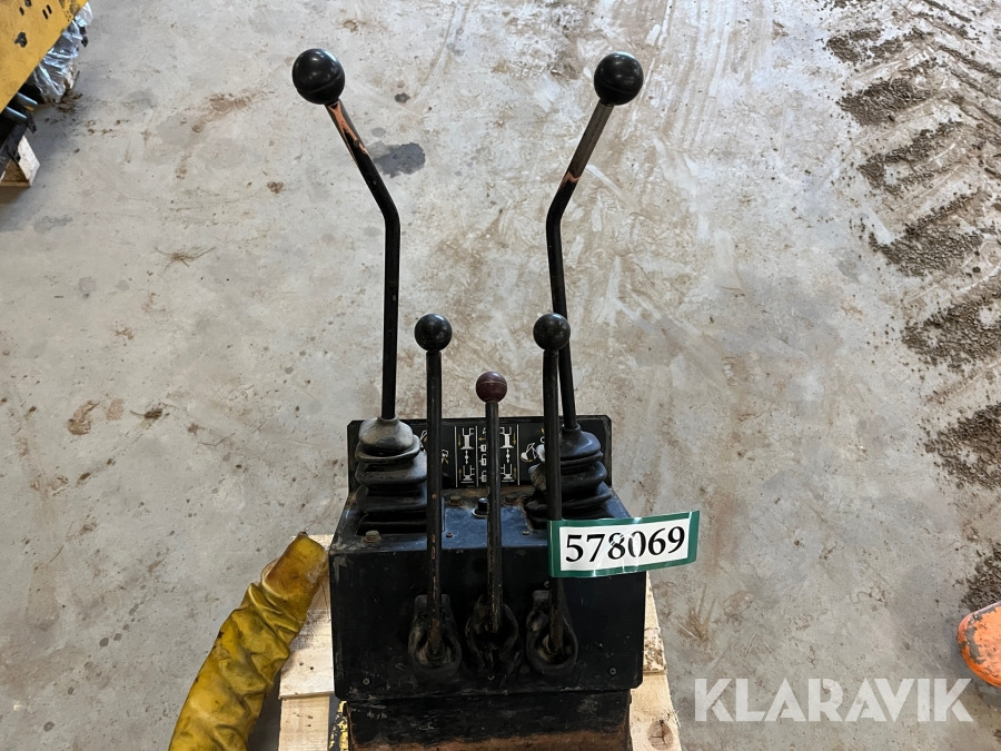Graveklaver Massey Ferguson 50 HX årg 86 - Kaivuri-trukki: kuva Graveklaver Massey Ferguson 50 HX årg 86 - Kaivuri-trukki Graveklaver Massey Ferguson 50 HX årg 86 - Kaivuri-trukki: kuva Graveklaver Massey Ferguson 50 HX årg 86 - Kaivuri-trukki