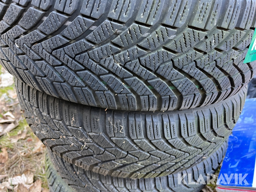 Hjul Continental 195/65R15 hjulkapsler medfølger - Renkaat ja vanteet: kuva Hjul Continental 195/65R15 hjulkapsler medfølger - Renkaat ja vanteet Hjul Continental 195/65R15 hjulkapsler medfølger - Renkaat ja vanteet: kuva Hjul Continental 195/65R15 hjulkapsler medfølger - Renkaat ja vanteet