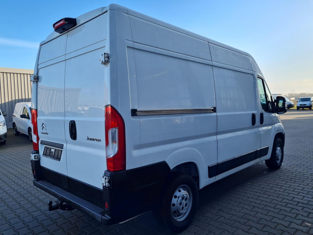 Citroen Jumper 33 Kasten L2H2 AHK KLIMA KAMERA TEMPOMAT - Pieni pakettiauto: kuva Citroen Jumper 33 Kasten L2H2 AHK KLIMA KAMERA TEMPOMAT - Pieni pakettiauto Citroen Jumper 33 Kasten L2H2 AHK KLIMA KAMERA TEMPOMAT - Pieni pakettiauto: kuva Citroen Jumper 33 Kasten L2H2 AHK KLIMA KAMERA TEMPOMAT - Pieni pakettiauto