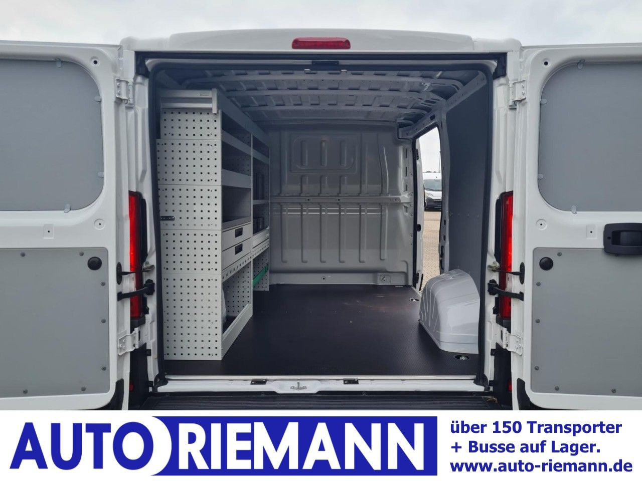 Fiat Ducato 30 Kasten L1H1 KLIMA PDC Werkstatteinrich - Pieni pakettiauto: kuva Fiat Ducato 30 Kasten L1H1 KLIMA PDC Werkstatteinrich - Pieni pakettiauto Fiat Ducato 30 Kasten L1H1 KLIMA PDC Werkstatteinrich - Pieni pakettiauto: kuva Fiat Ducato 30 Kasten L1H1 KLIMA PDC Werkstatteinrich - Pieni pakettiauto