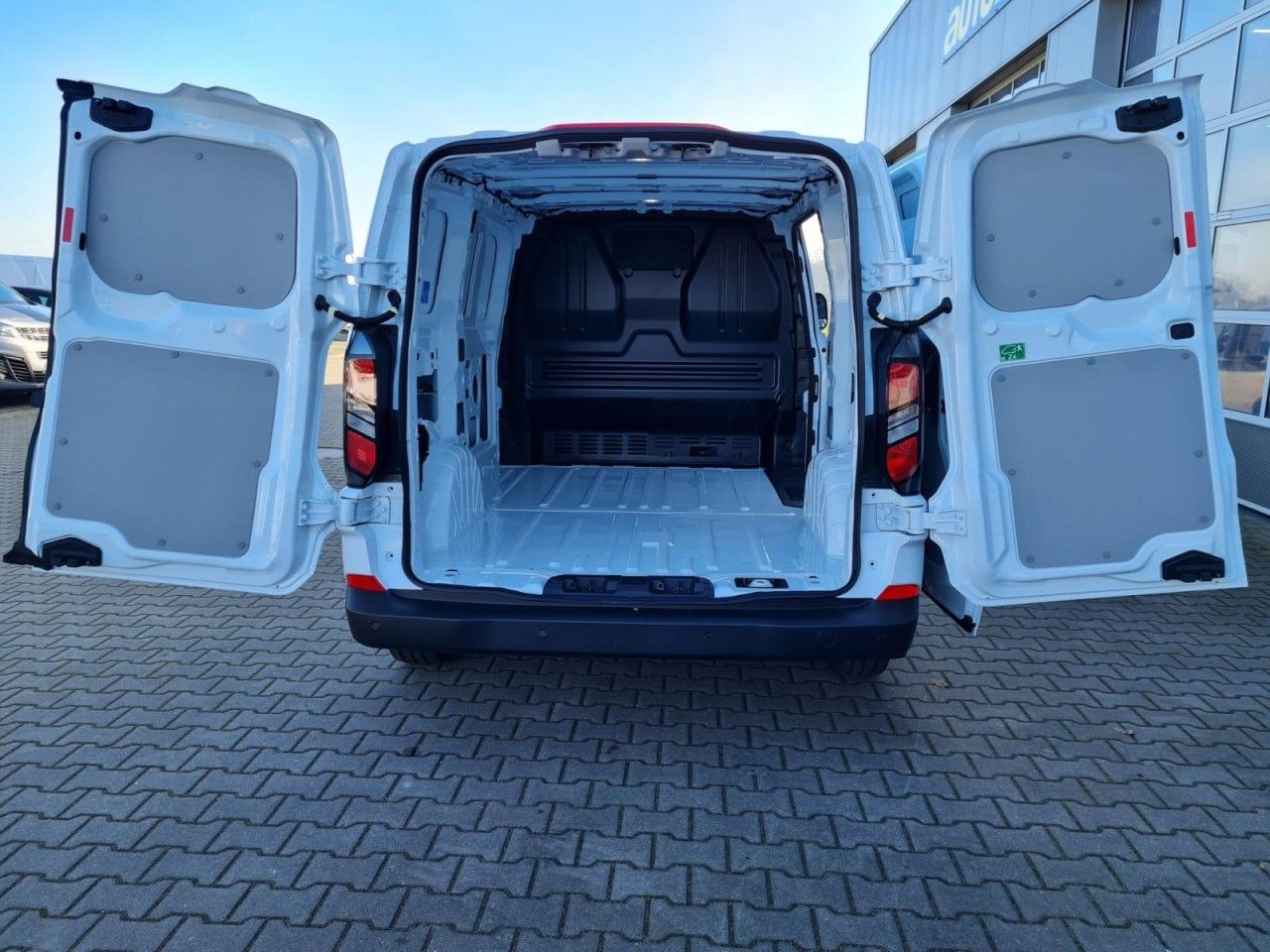 Ford Custom Kasten L1 Trend KLIMA KAMERA PDC TEMPOMAT - Pieni pakettiauto: kuva Ford Custom Kasten L1 Trend KLIMA KAMERA PDC TEMPOMAT - Pieni pakettiauto Ford Custom Kasten L1 Trend KLIMA KAMERA PDC TEMPOMAT - Pieni pakettiauto: kuva Ford Custom Kasten L1 Trend KLIMA KAMERA PDC TEMPOMAT - Pieni pakettiauto