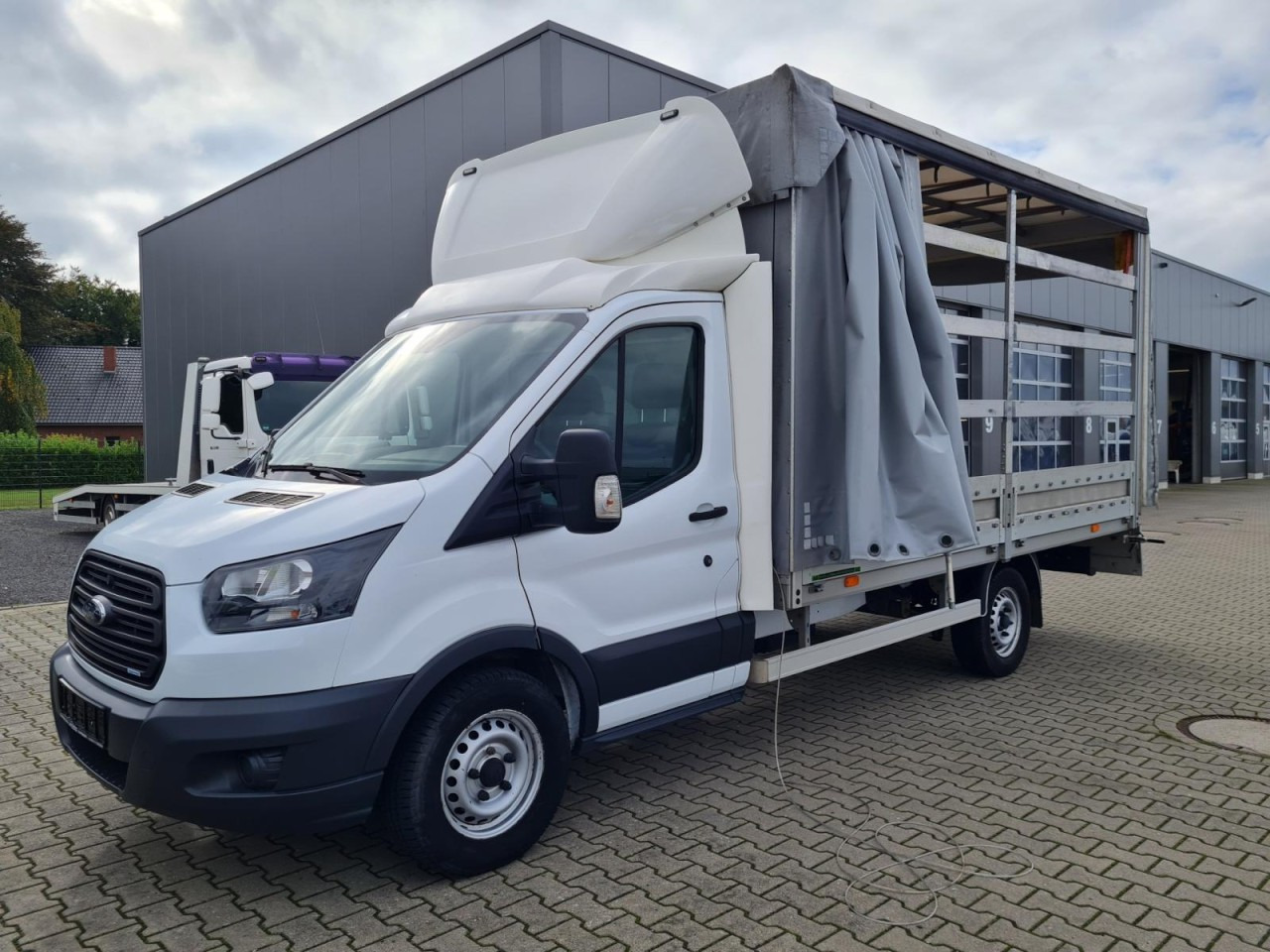 Ford Transit 35 Pritsche Schiebe Plane TDCi L3 KLIMA - Pressukapelli tavara-auto: kuva Ford Transit 35 Pritsche Schiebe Plane TDCi L3 KLIMA - Pressukapelli tavara-auto Ford Transit 35 Pritsche Schiebe Plane TDCi L3 KLIMA - Pressukapelli tavara-auto: kuva Ford Transit 35 Pritsche Schiebe Plane TDCi L3 KLIMA - Pressukapelli tavara-auto