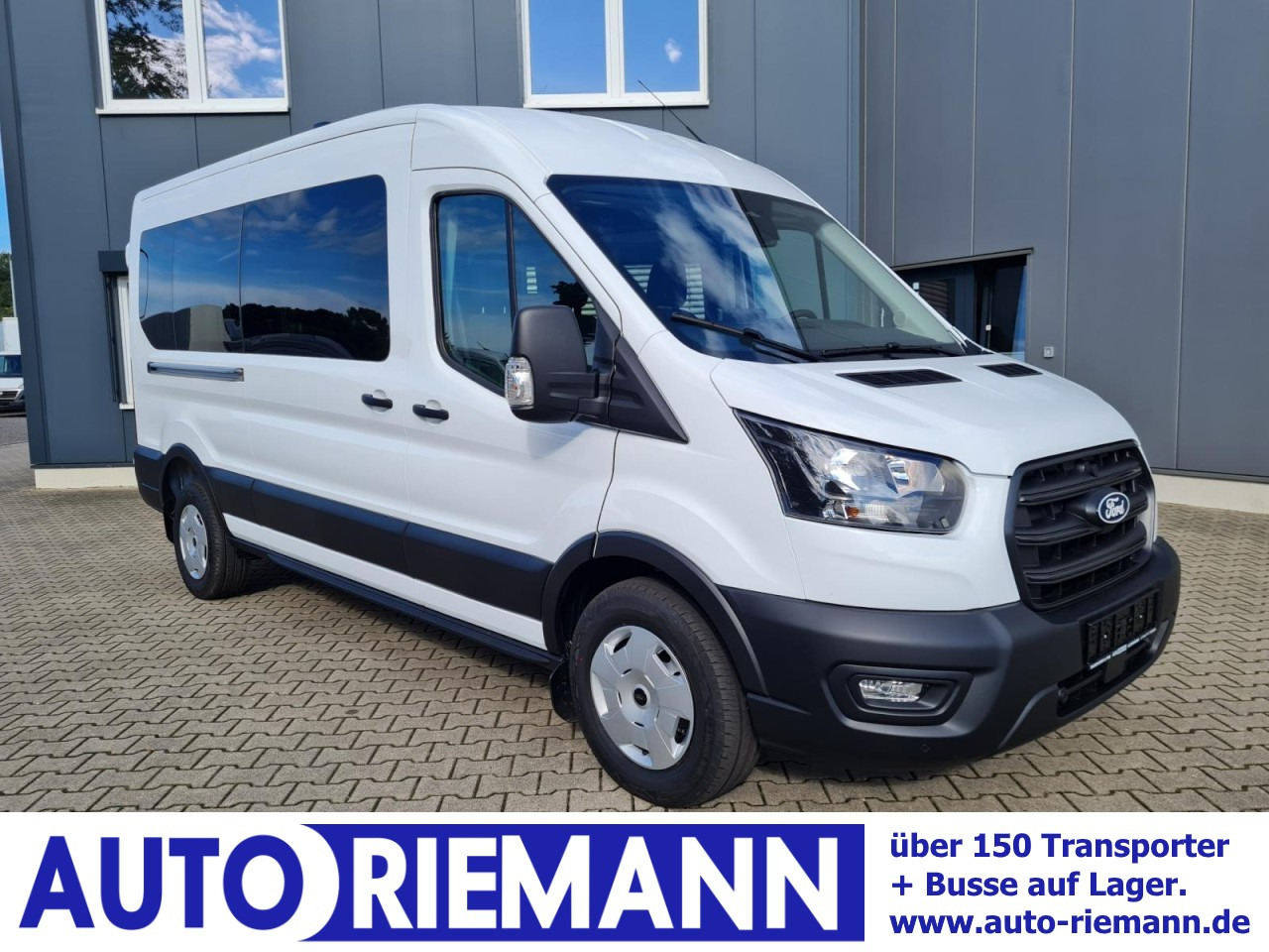 Ford Transit 350 Kombi TDCi L3 H2 Trend 9 Sitzer AHK - Minibussi, Pikkubussi: kuva Ford Transit 350 Kombi TDCi L3 H2 Trend 9 Sitzer AHK - Minibussi, Pikkubussi Ford Transit 350 Kombi TDCi L3 H2 Trend 9 Sitzer AHK - Minibussi, Pikkubussi: kuva Ford Transit 350 Kombi TDCi L3 H2 Trend 9 Sitzer AHK - Minibussi, Pikkubussi