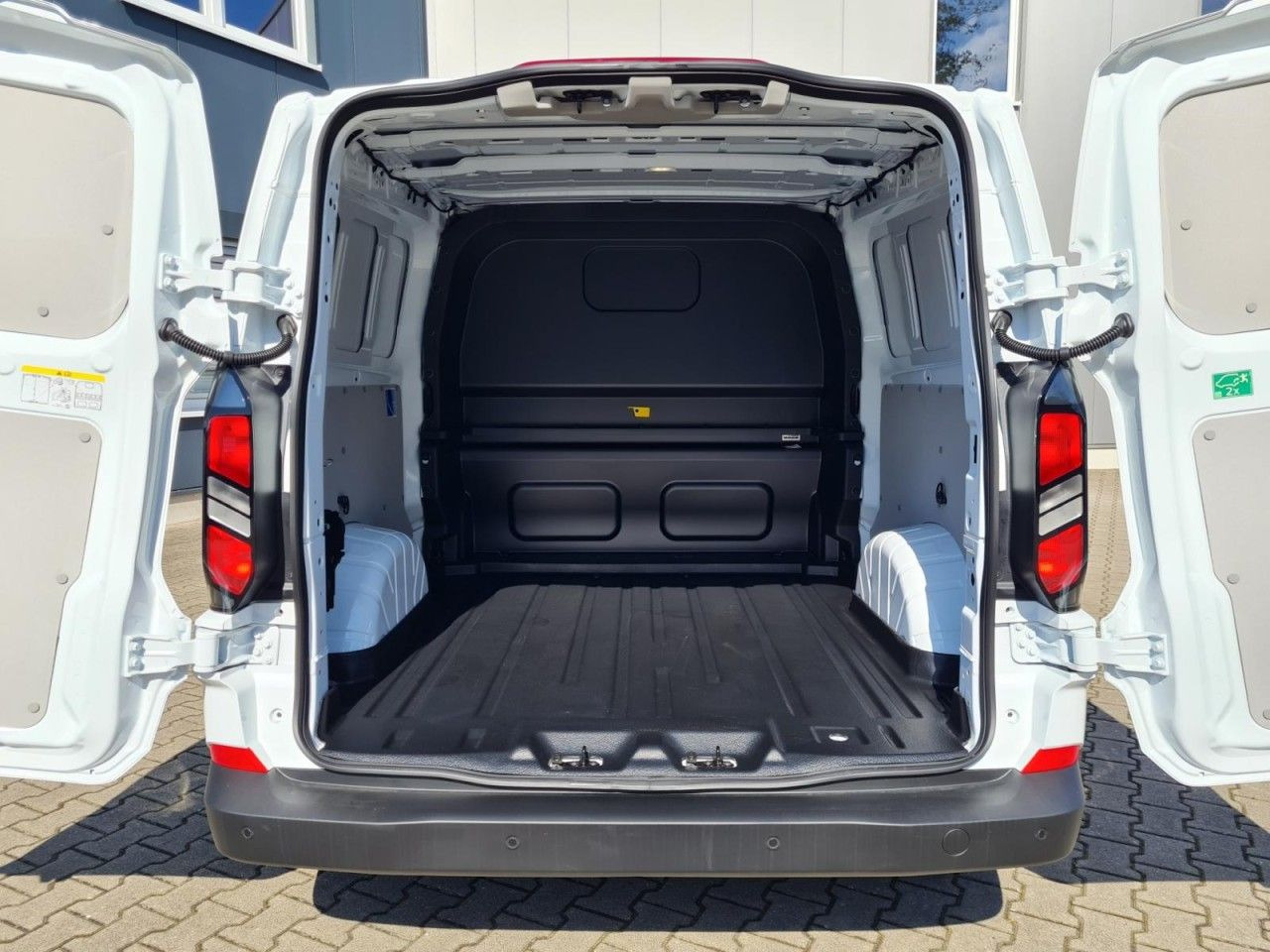 Ford Transit Custom Kasten Doka L2 Trend KLIMA - Pieni pakettiauto, Jatko-ohjaamo kevyt kuorma-auto: kuva Ford Transit Custom Kasten Doka L2 Trend KLIMA - Pieni pakettiauto, Jatko-ohjaamo kevyt kuorma-auto Ford Transit Custom Kasten Doka L2 Trend KLIMA - Pieni pakettiauto, Jatko-ohjaamo kevyt kuorma-auto: kuva Ford Transit Custom Kasten Doka L2 Trend KLIMA - Pieni pakettiauto, Jatko-ohjaamo kevyt kuorma-auto