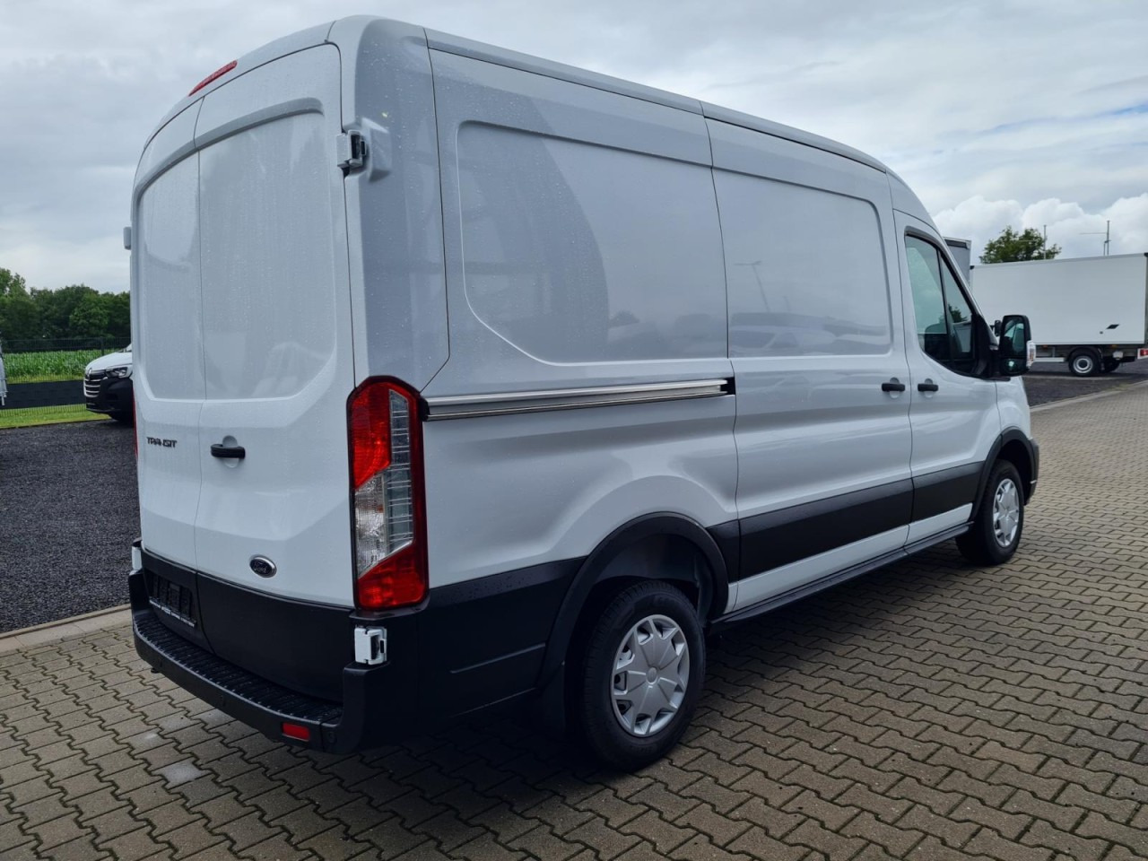 Ford Transit Kasten TDCi L2H2 Trend Klima Holzverkleid. - Pieni pakettiauto: kuva Ford Transit Kasten TDCi L2H2 Trend Klima Holzverkleid. - Pieni pakettiauto Ford Transit Kasten TDCi L2H2 Trend Klima Holzverkleid. - Pieni pakettiauto: kuva Ford Transit Kasten TDCi L2H2 Trend Klima Holzverkleid. - Pieni pakettiauto