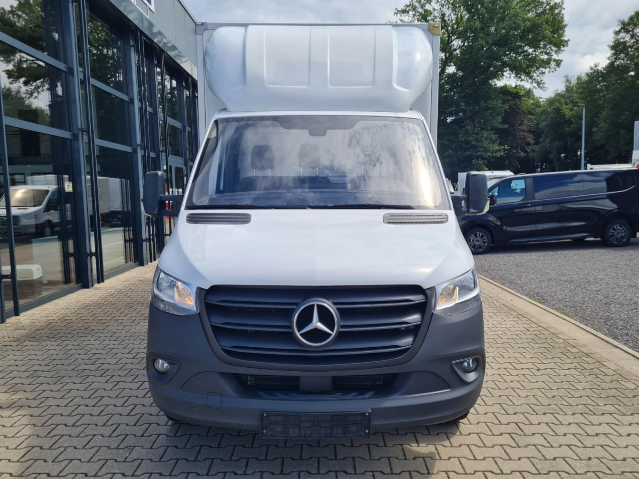 Mercedes-Benz Sprinter 315 CDI Koffer LBW RWD KLIMA TEMPOMAT - Jakeluauto: kuva Mercedes-Benz Sprinter 315 CDI Koffer LBW RWD KLIMA TEMPOMAT - Jakeluauto Mercedes-Benz Sprinter 315 CDI Koffer LBW RWD KLIMA TEMPOMAT - Jakeluauto: kuva Mercedes-Benz Sprinter 315 CDI Koffer LBW RWD KLIMA TEMPOMAT - Jakeluauto