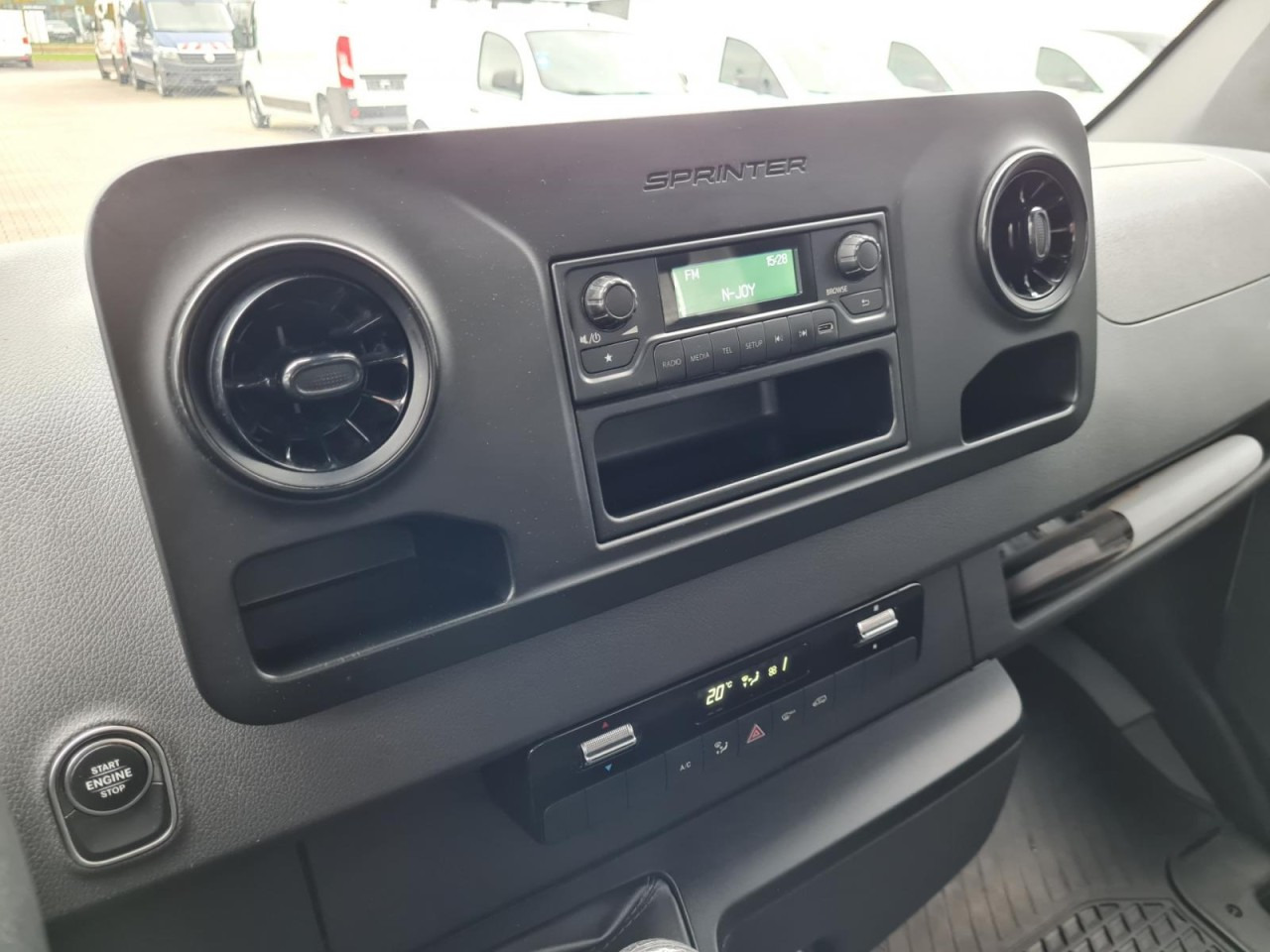 Jakeluauto Mercedes-Benz Sprinter 315 CDI Koffer RWD KLIMA TEMPOMAT: kuva Jakeluauto Mercedes-Benz Sprinter 315 CDI Koffer RWD KLIMA TEMPOMAT